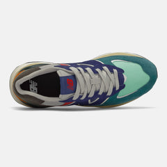 57/40 / New Balance Men