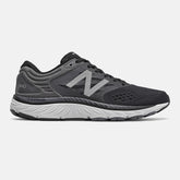 940v4 / New Balance Men