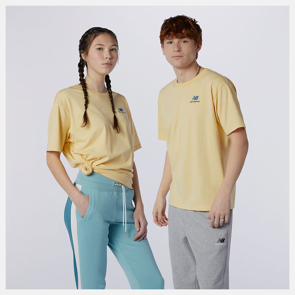 NB Essentials Embroidered Tee / New Balance Women|Men