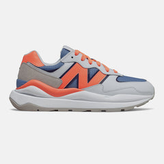 57/40 / New Balance Women