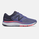 940v4 / New Balance Women