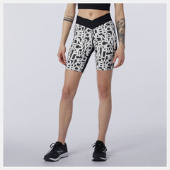 Relentless Printed Fitted Short / New Balance Women