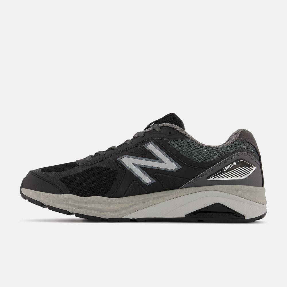 1540v3 / New Balance Men