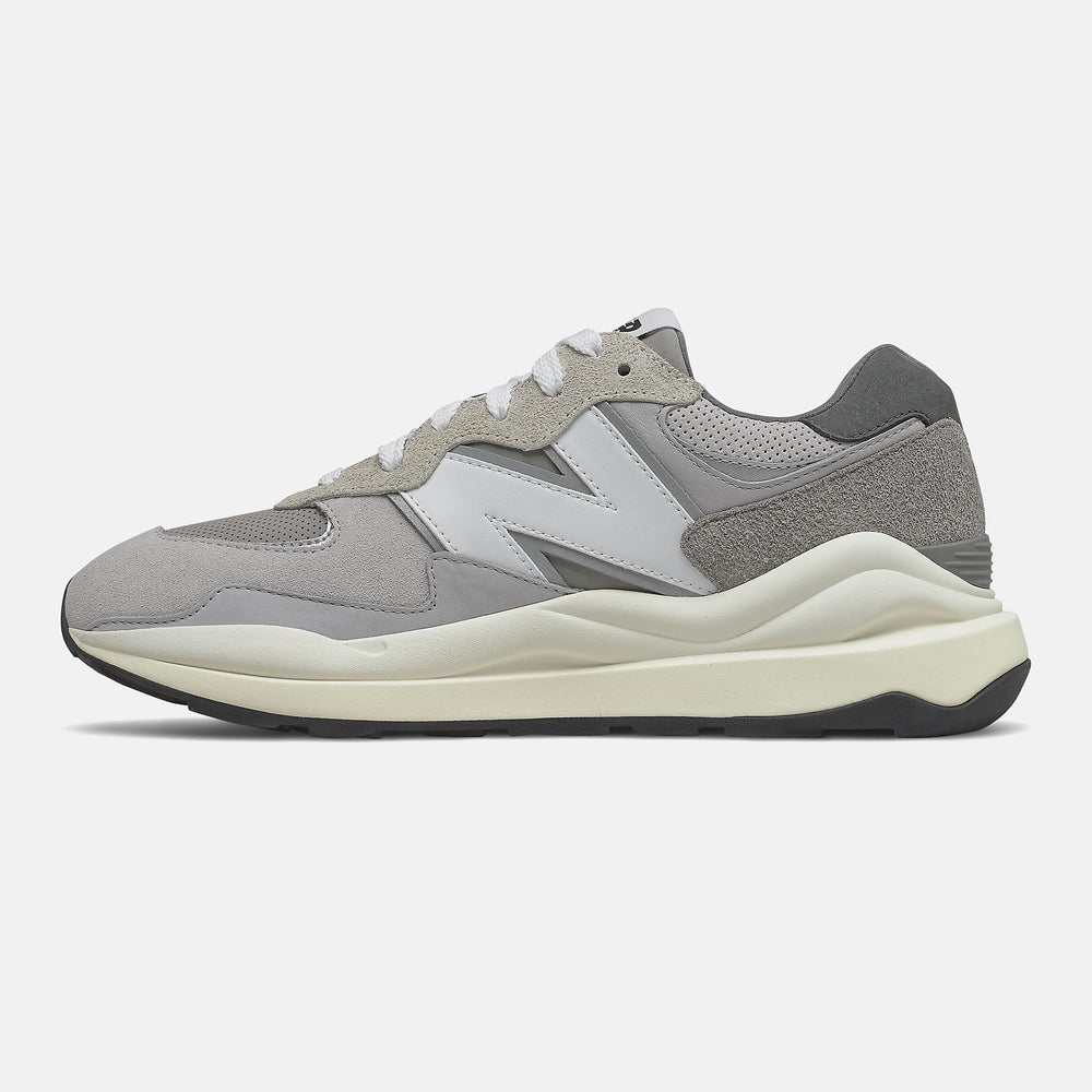 57/40 / New Balance Women|Men