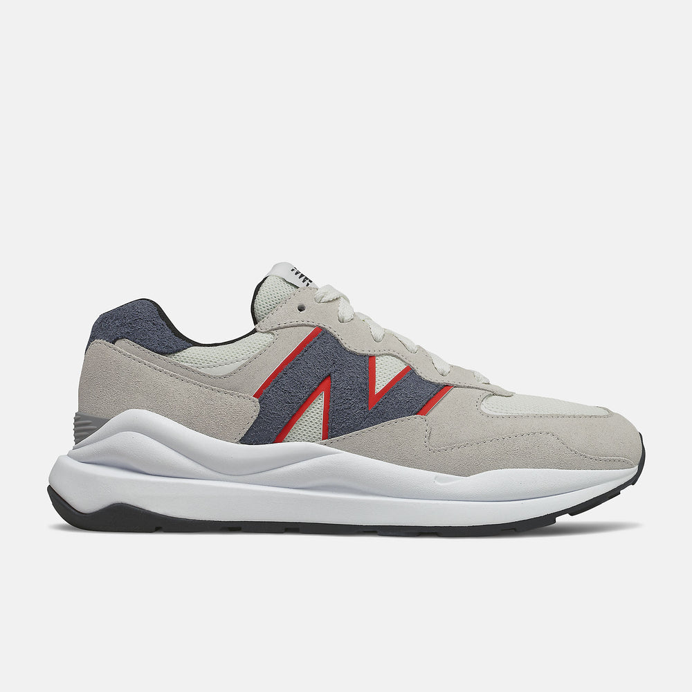 57/40 / New Balance Men