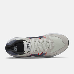 57/40 / New Balance Men