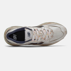 57/40 / New Balance Men