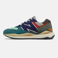 57/40 / New Balance Men