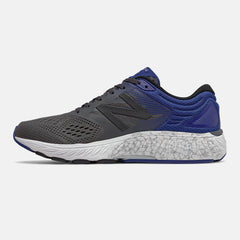 940v4 / New Balance Men