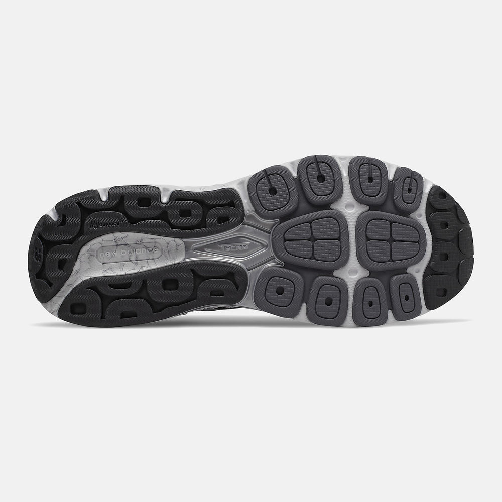 940v4 / New Balance Men