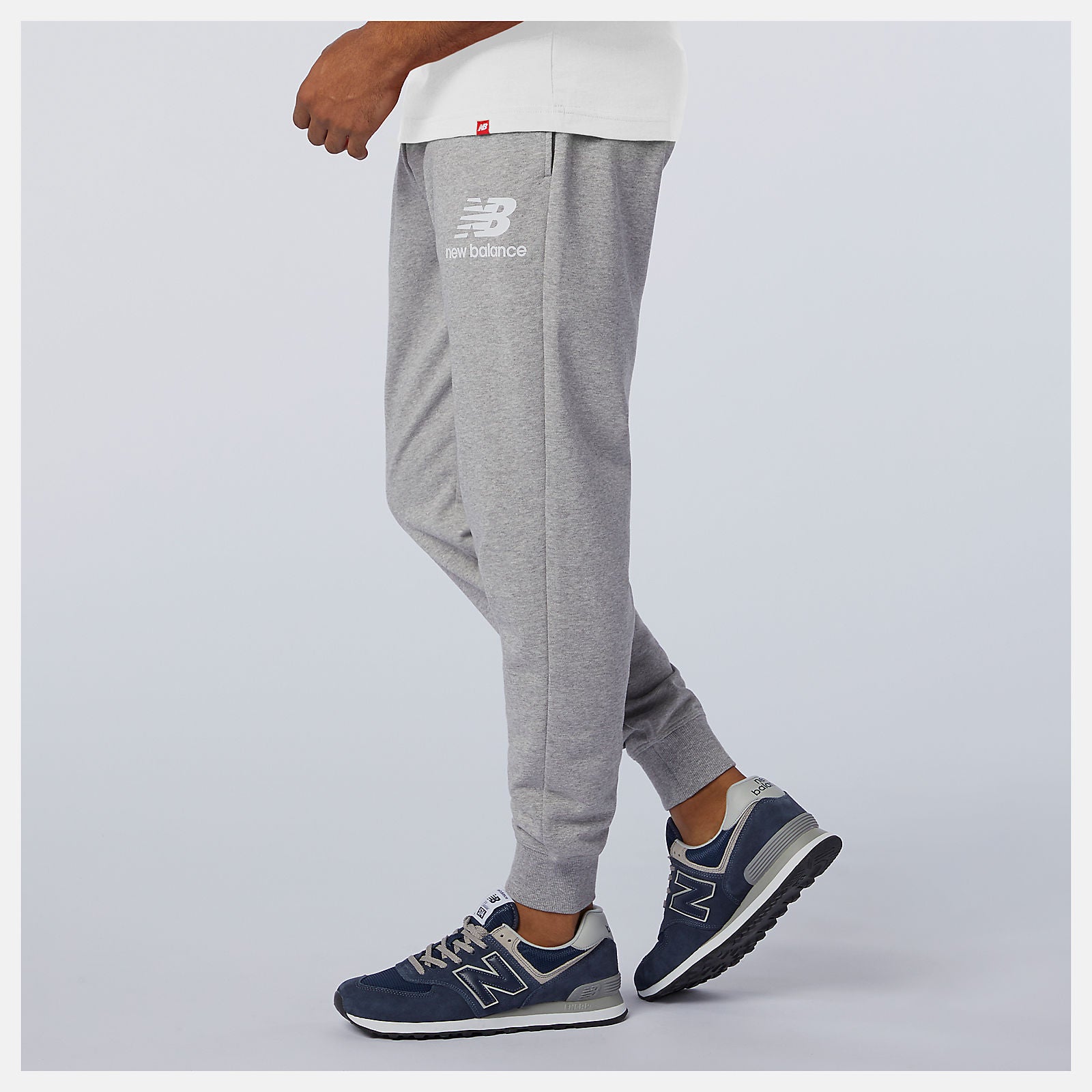 Essentials Stacked Logo Sweatpant / New Balance Men