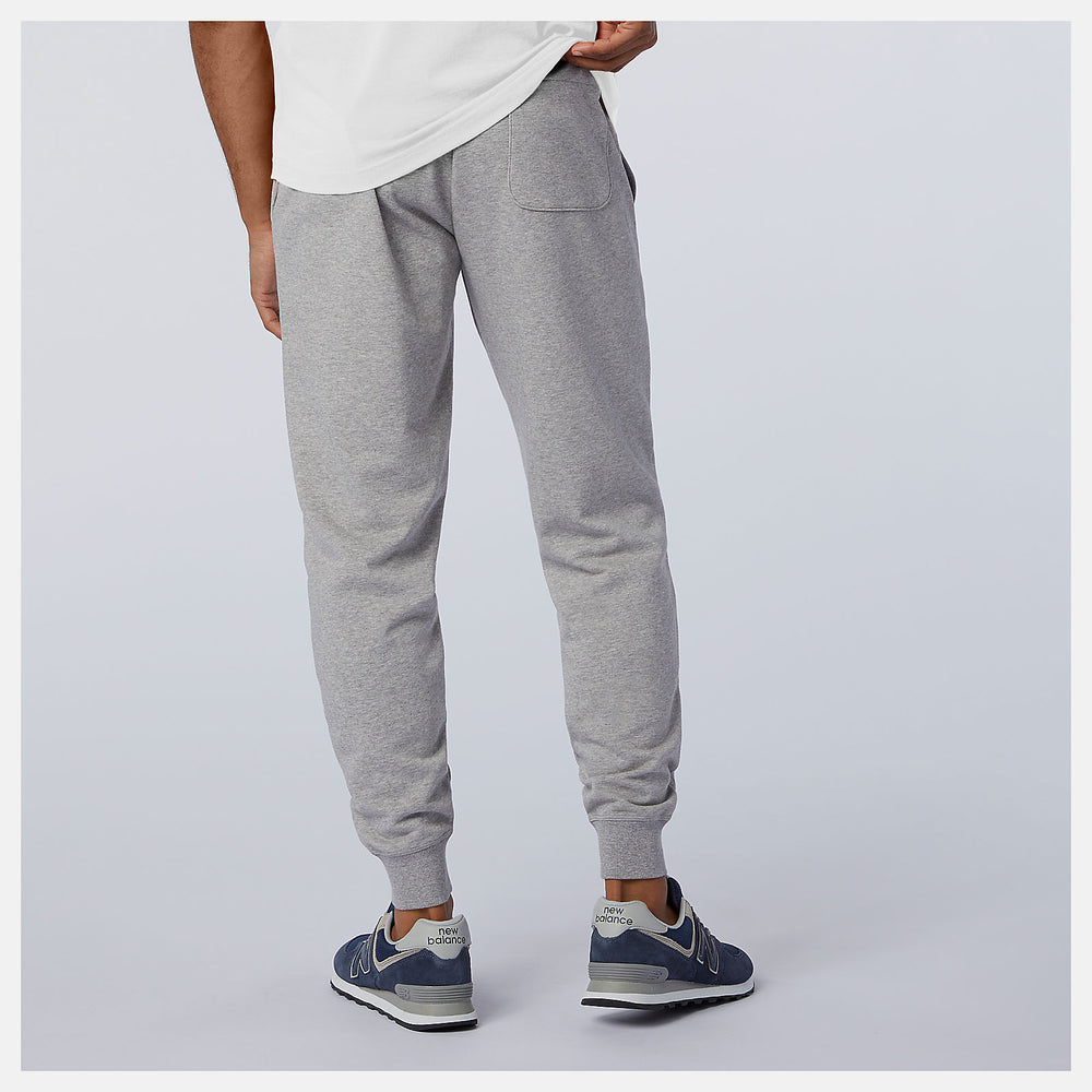 Essentials Stacked Logo Sweatpant / New Balance Men