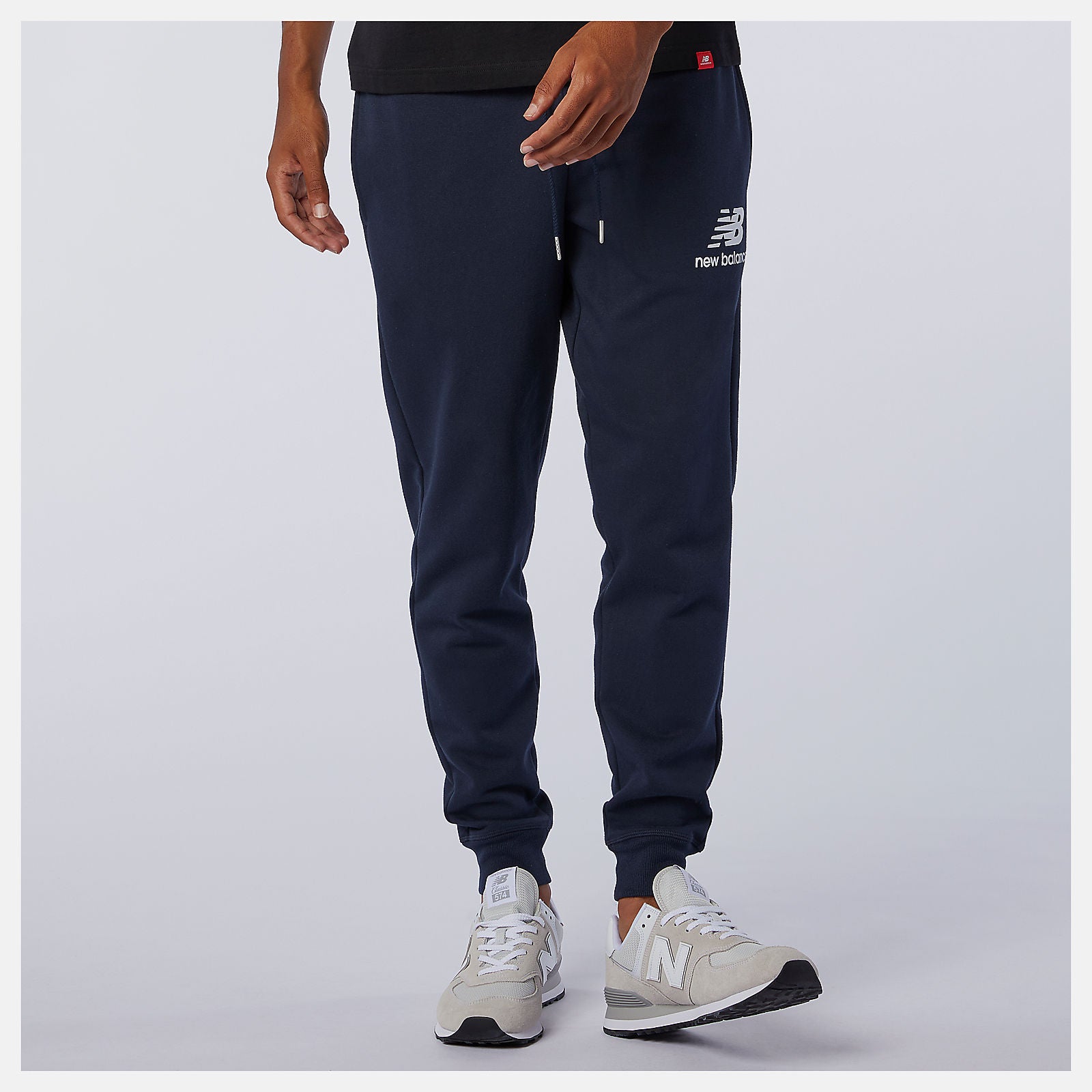 Essentials Stacked Logo Sweatpant / New Balance Men