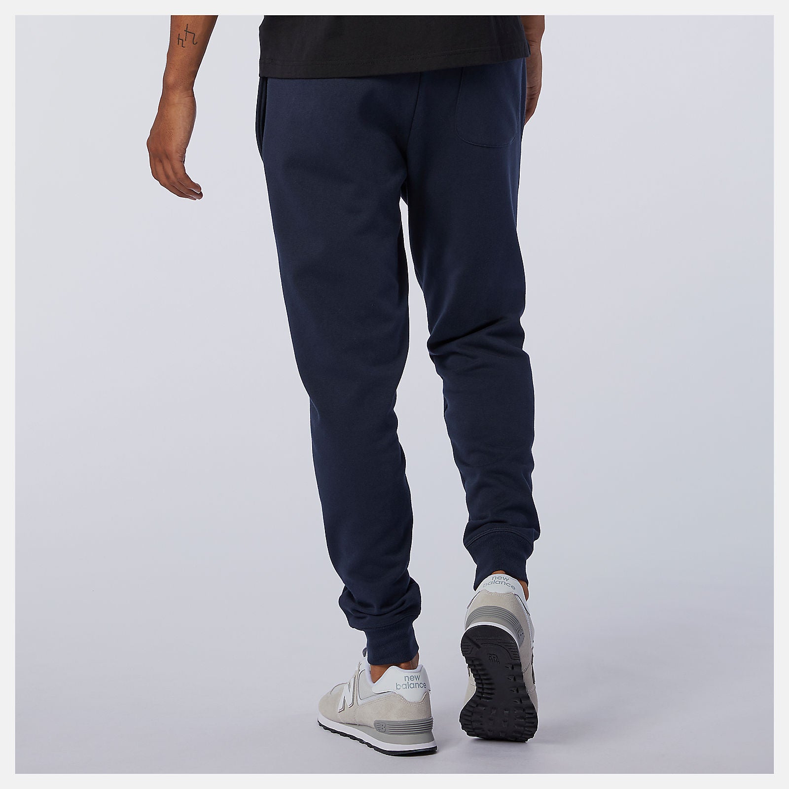 Essentials Stacked Logo Sweatpant / New Balance Men