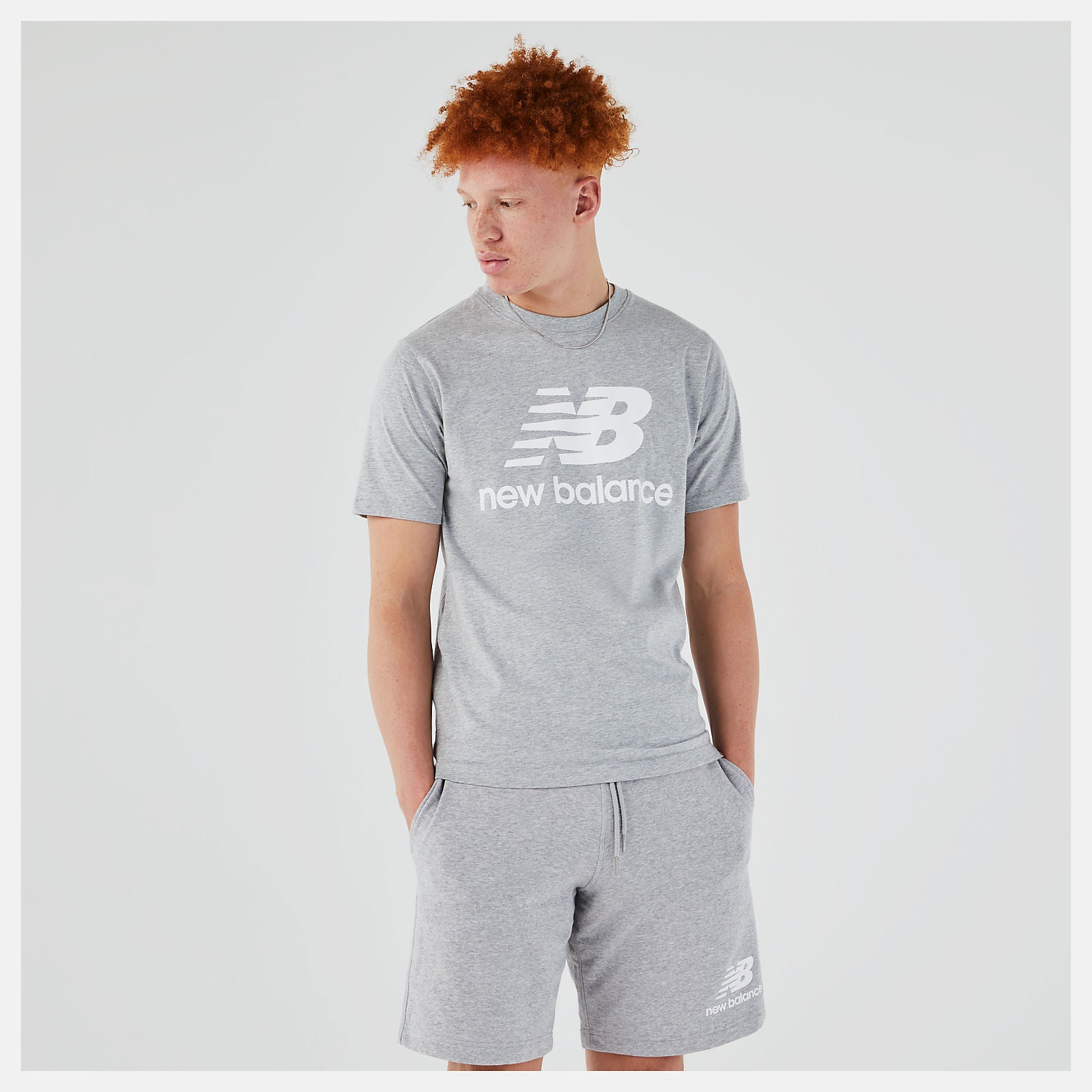 Essentials Stacked Logo Tee / New Balance Men
