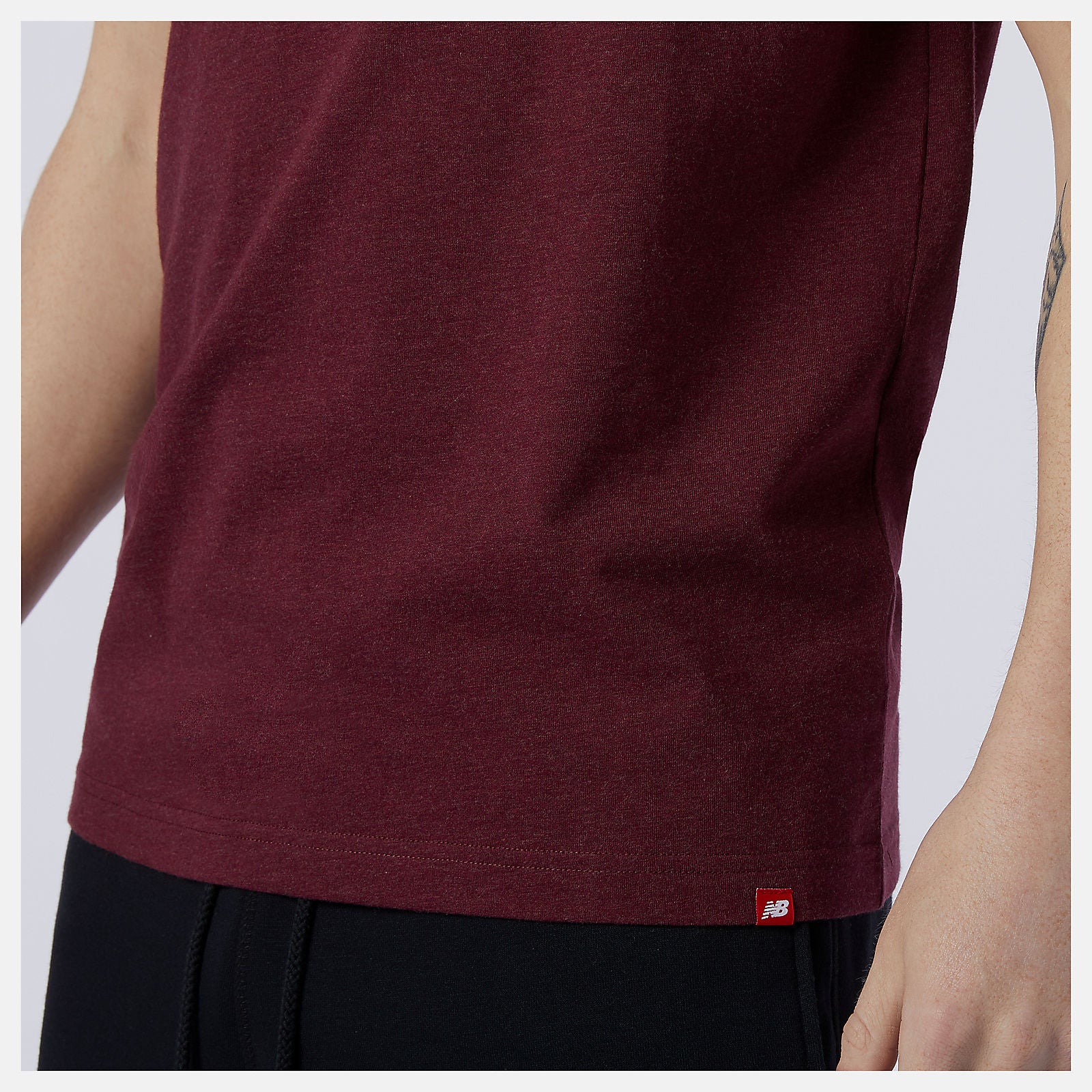 Essentials Stacked Logo Tee / New Balance Men