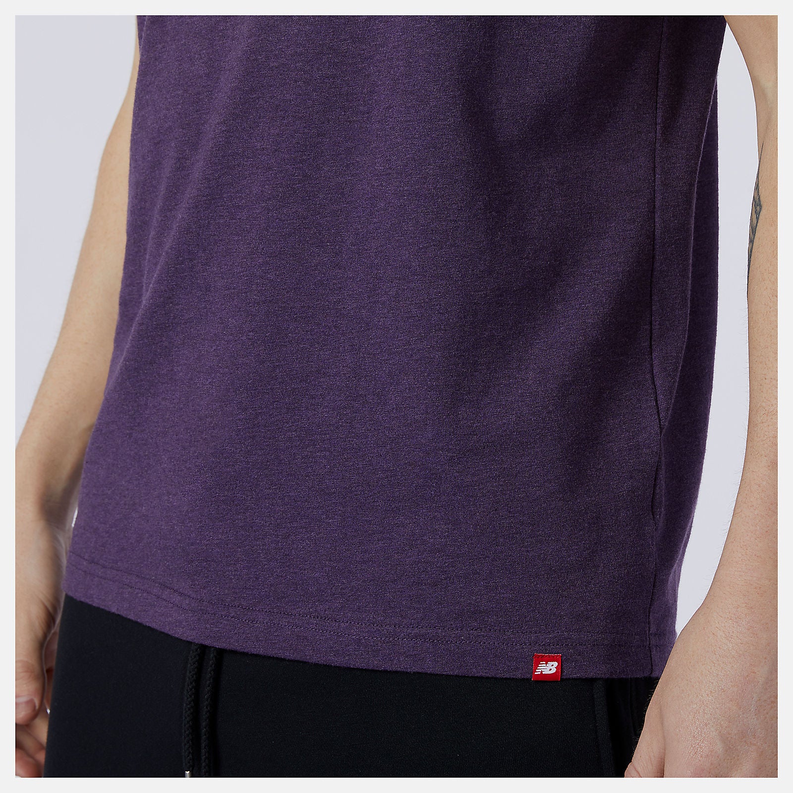 Essentials Stacked Logo Tee / New Balance Men