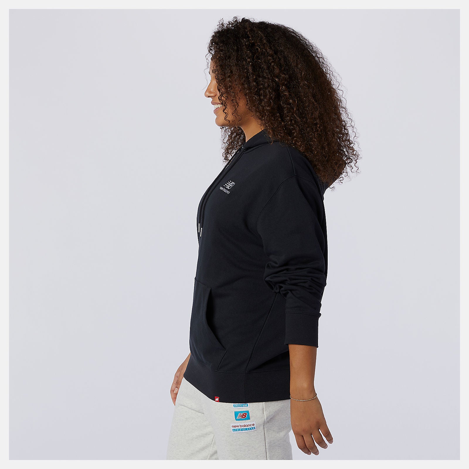 NB Essentials Embroidered Hoodie / New Balance Women|Men