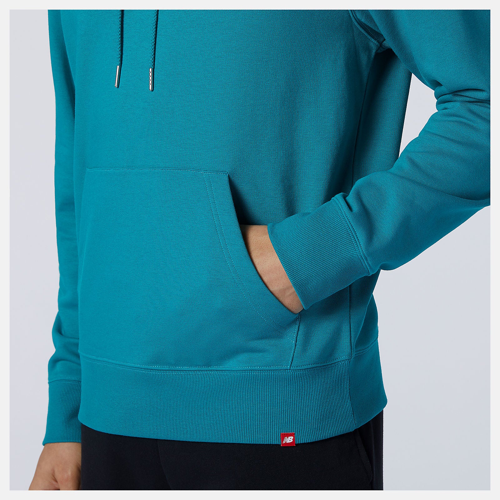 NB Essentials Embroidered Hoodie / New Balance Women|Men
