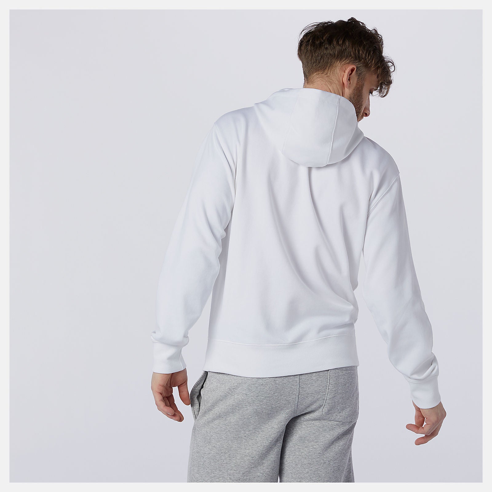 NB Essentials Embroidered Hoodie / New Balance Women|Men