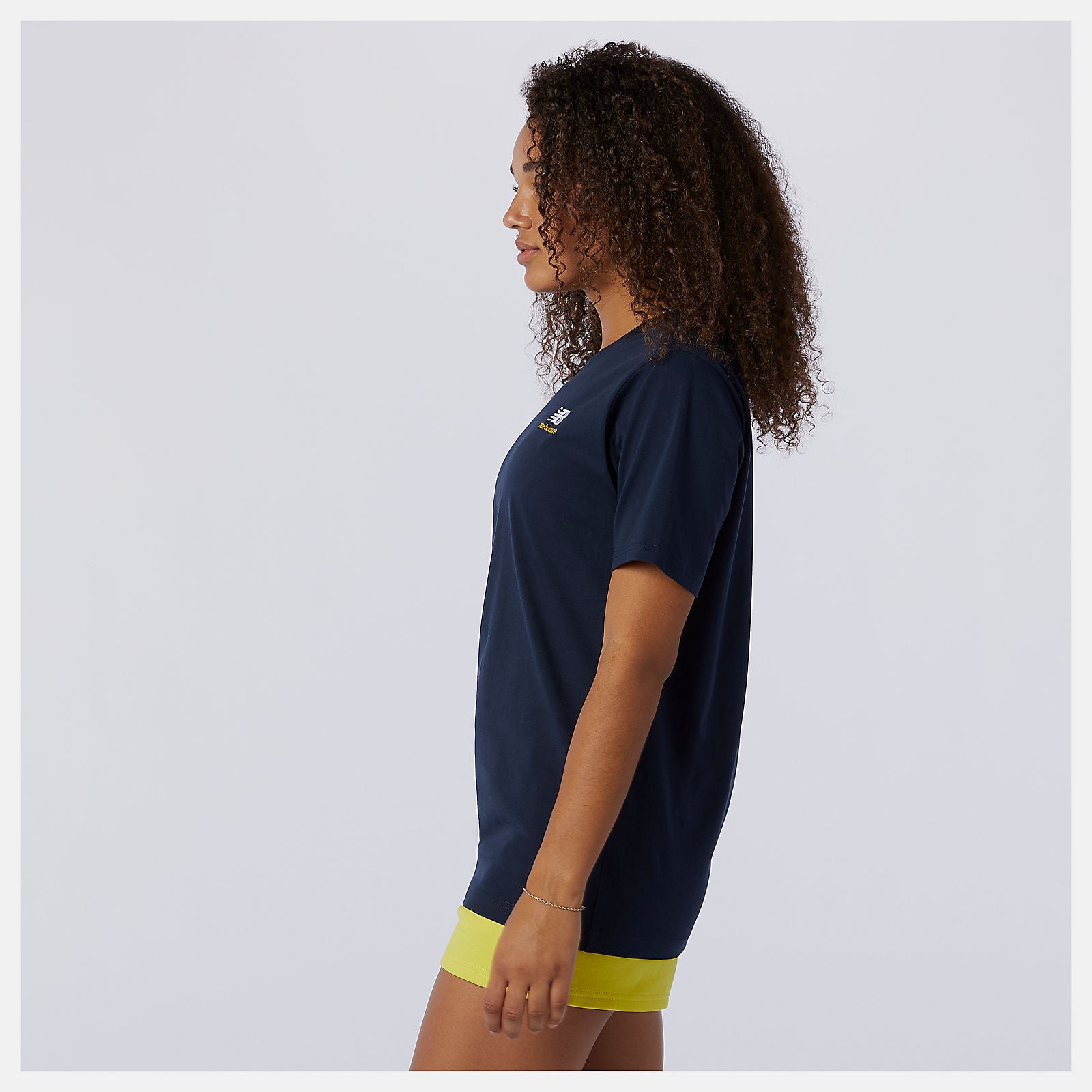 NB Essentials Embroidered Tee / New Balance Women|Men
