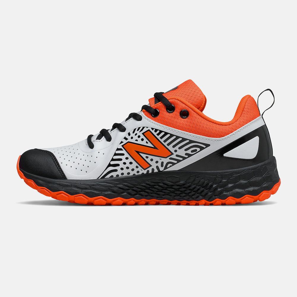 Fresh Foam Velo v2 Turf / New Balance Women
