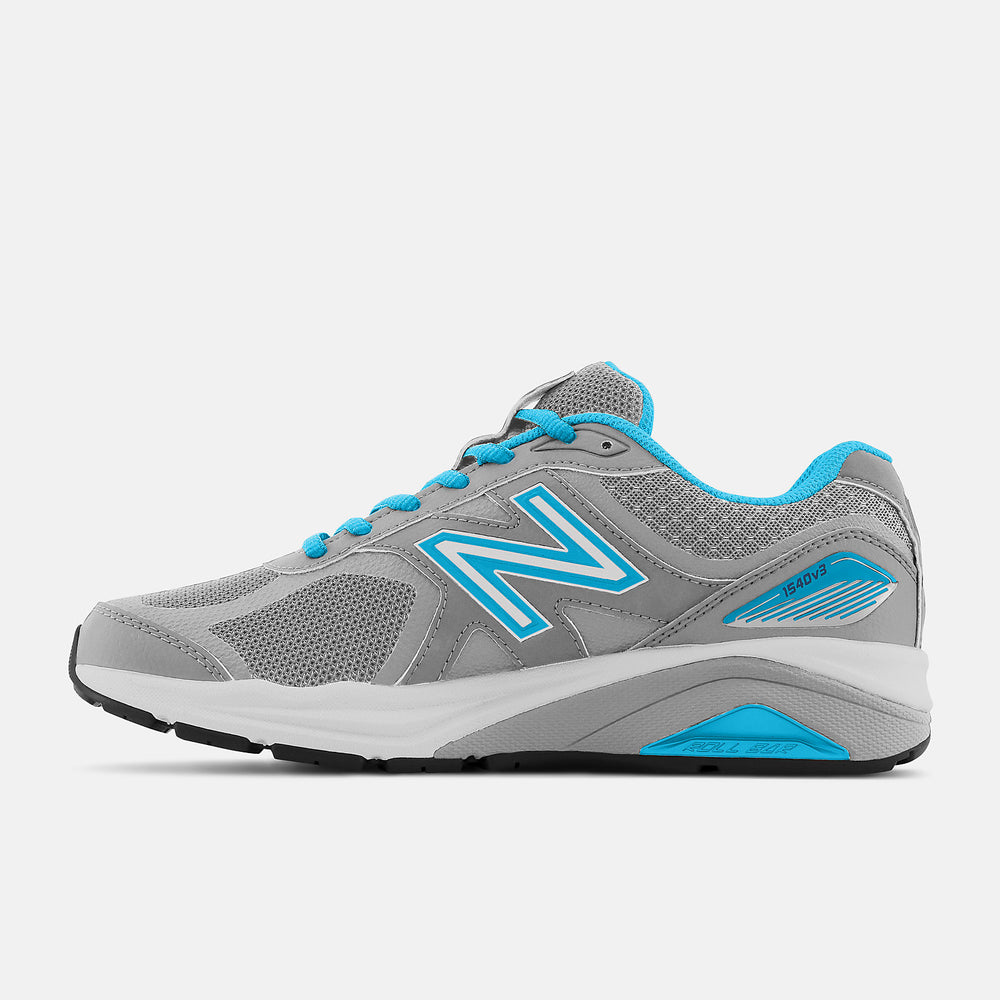 1540v3 / New Balance Women