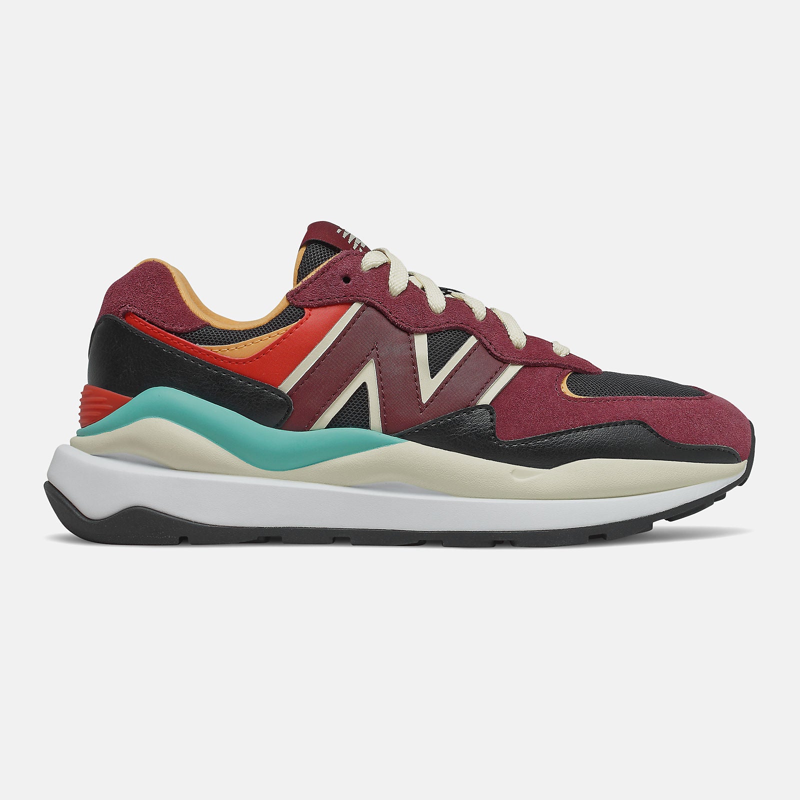 57/40 / New Balance Women