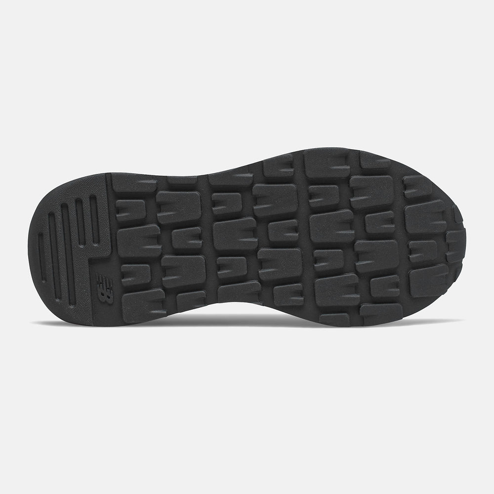 57/40 / New Balance Women