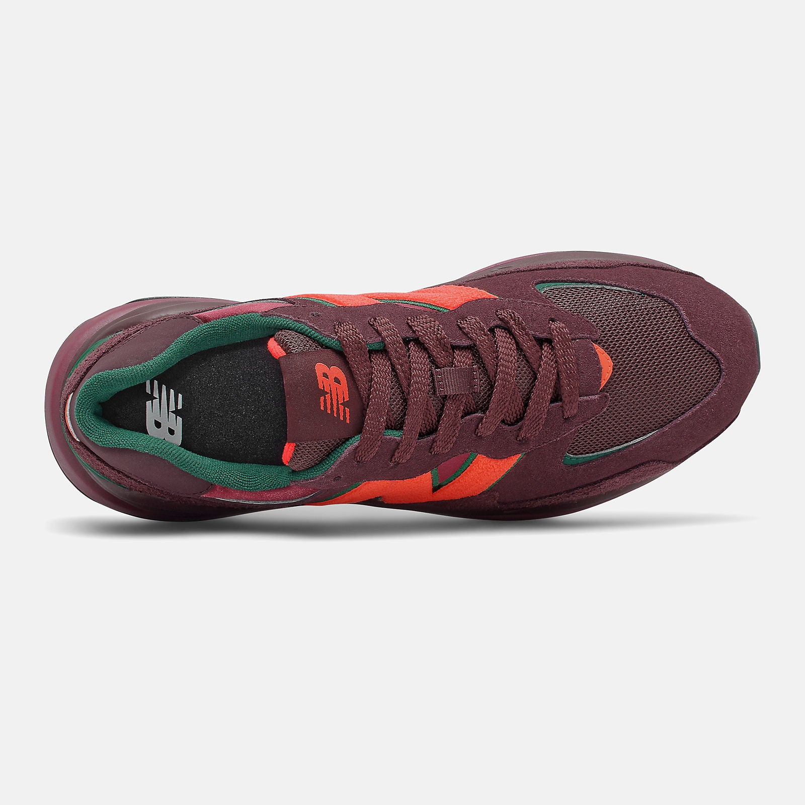 57/40 / New Balance Women