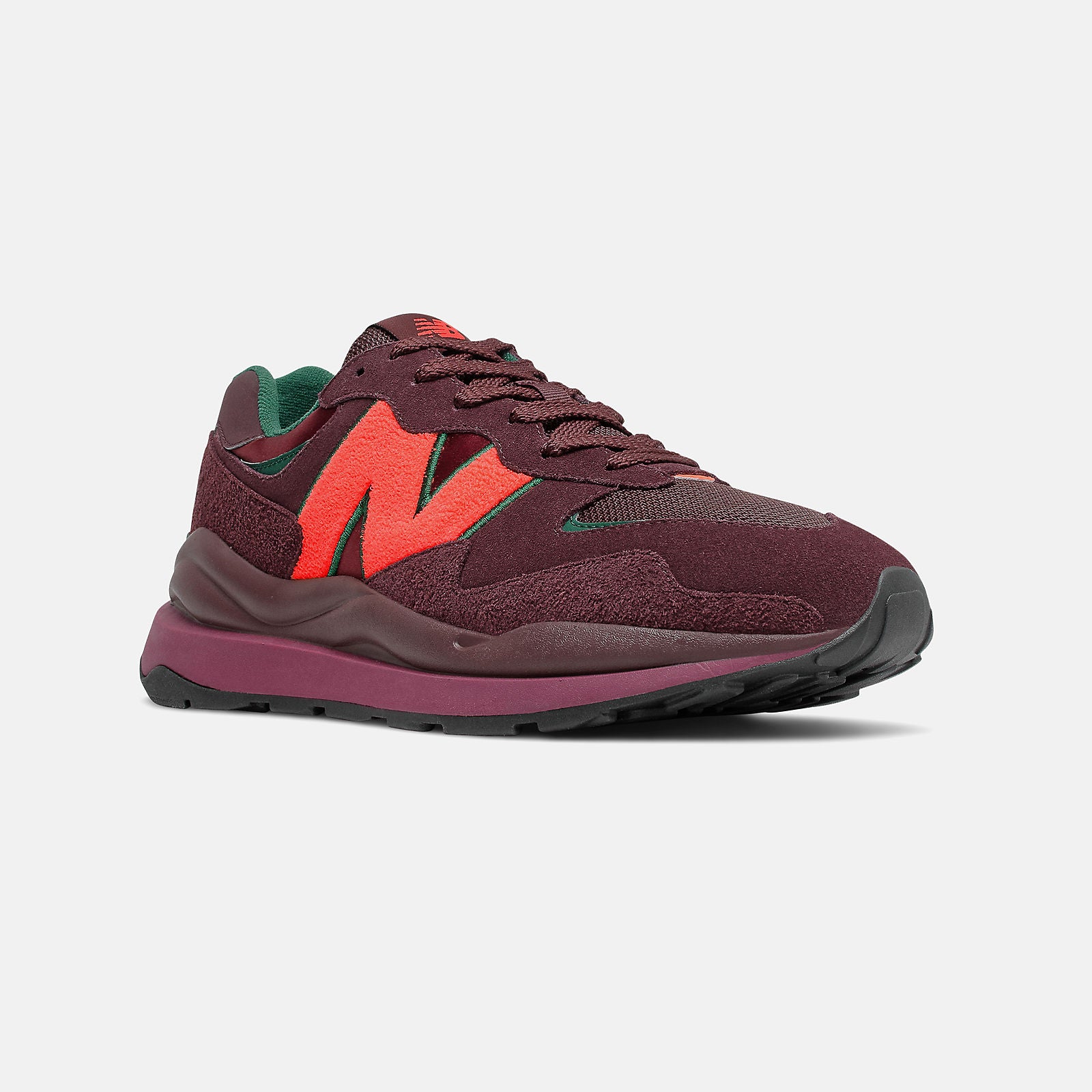 57/40 / New Balance Women
