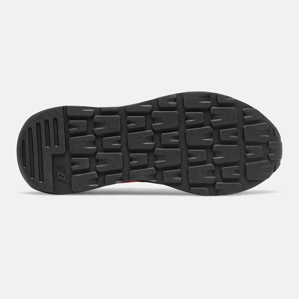 57/40 / New Balance Women