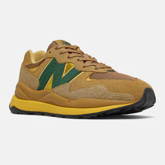 57/40 / New Balance Women