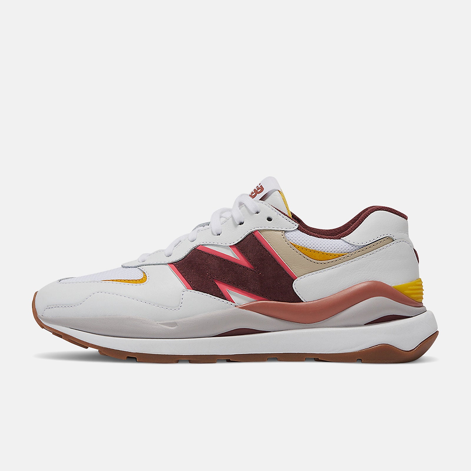57/40 / New Balance Women