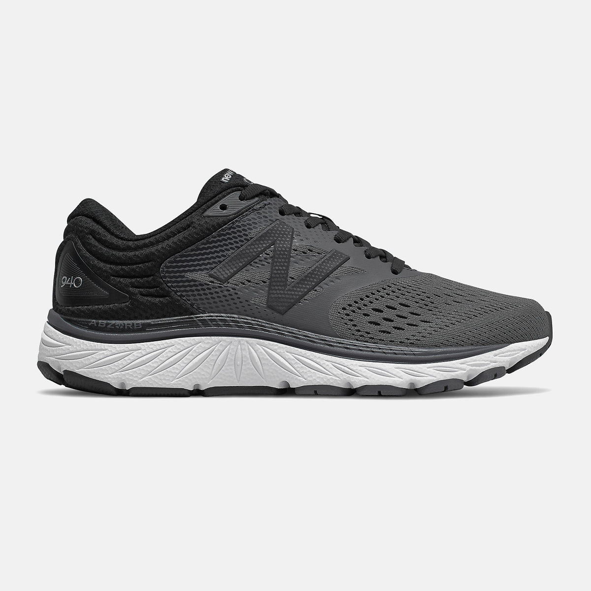 940v4 / New Balance Women