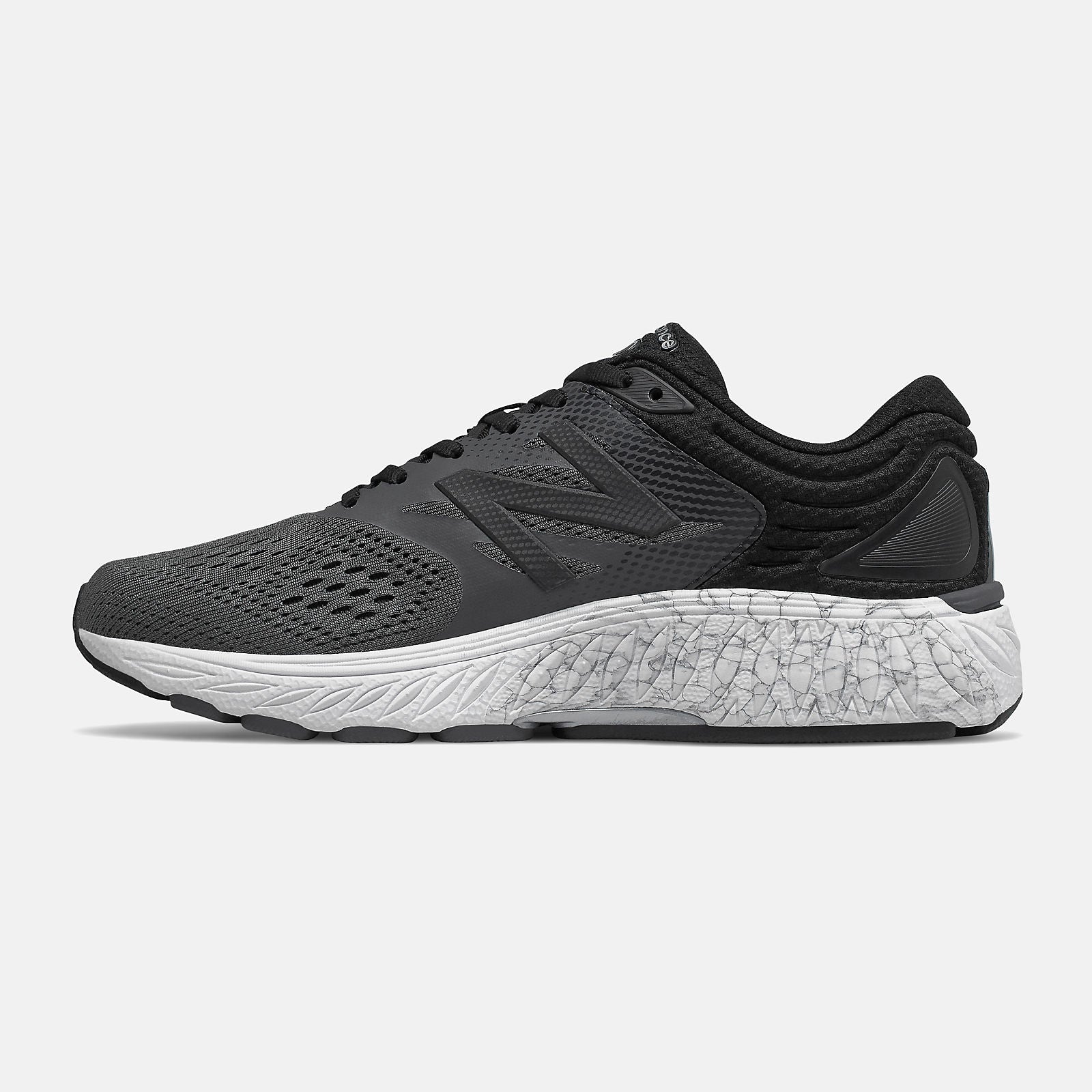 940v4 / New Balance Women