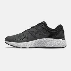 940v4 / New Balance Women