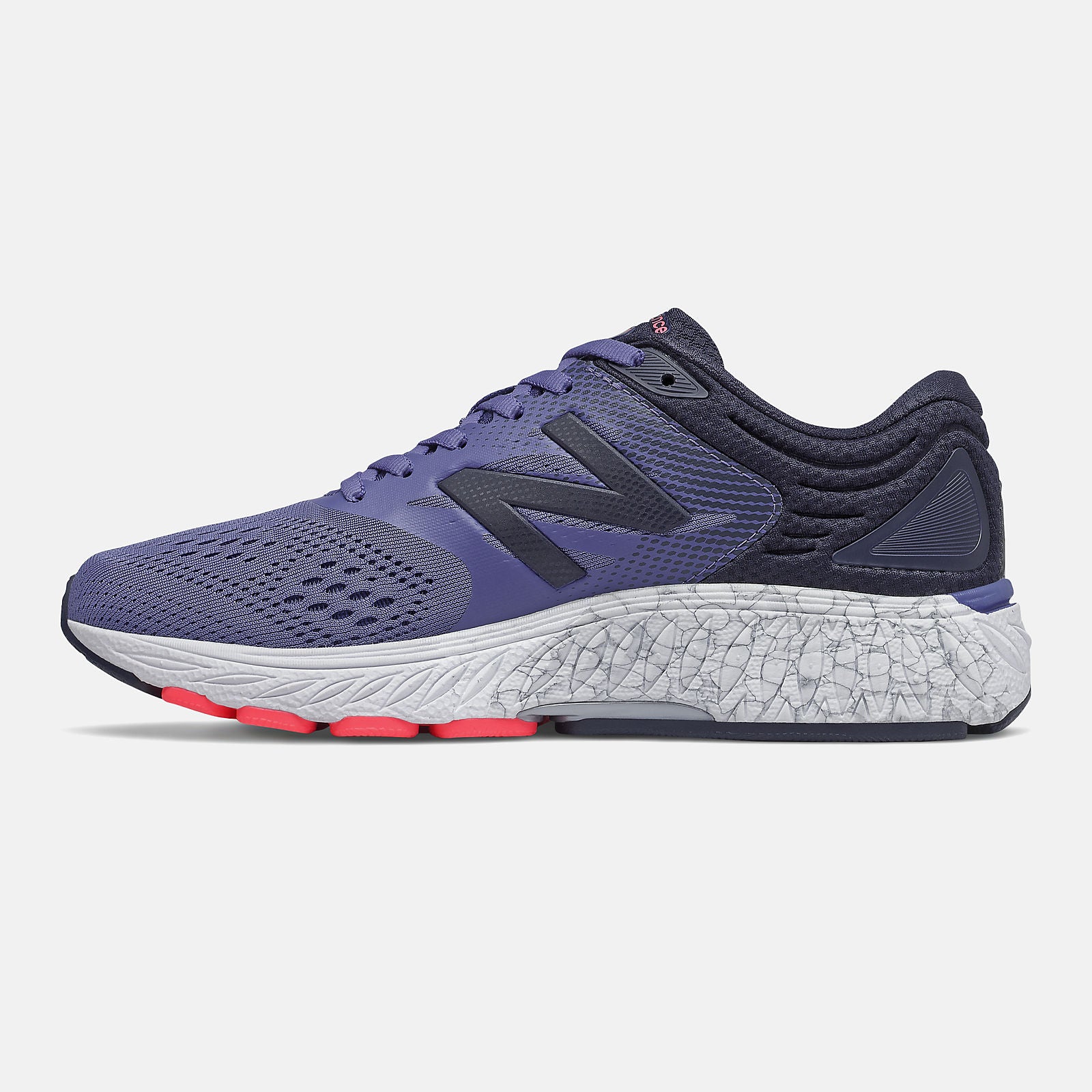 940v4 / New Balance Women