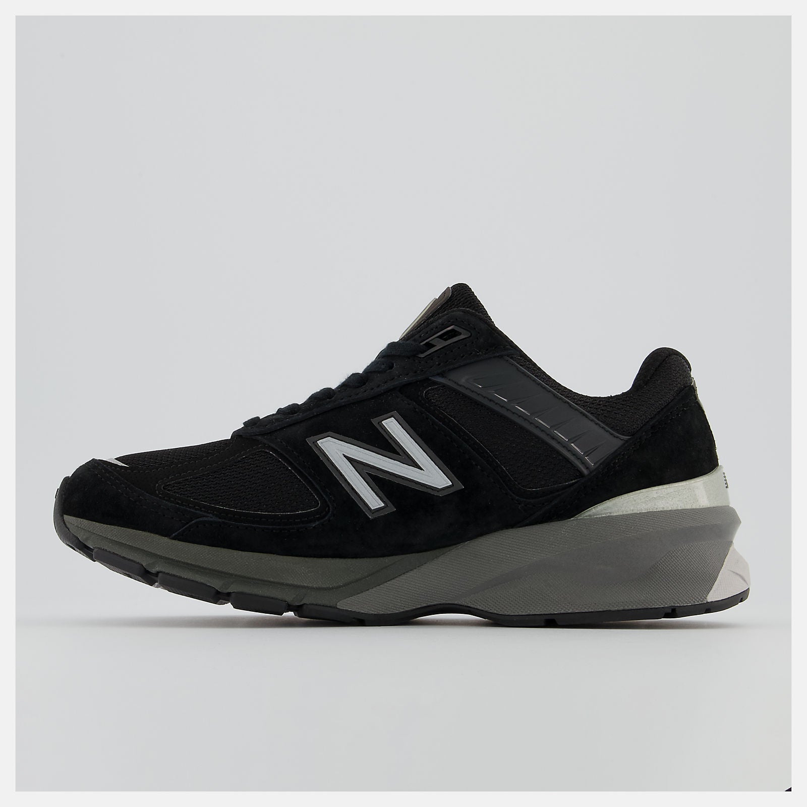 Made in US 990v5 / New Balance Women