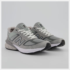 Made in US 990v5 / New Balance Women