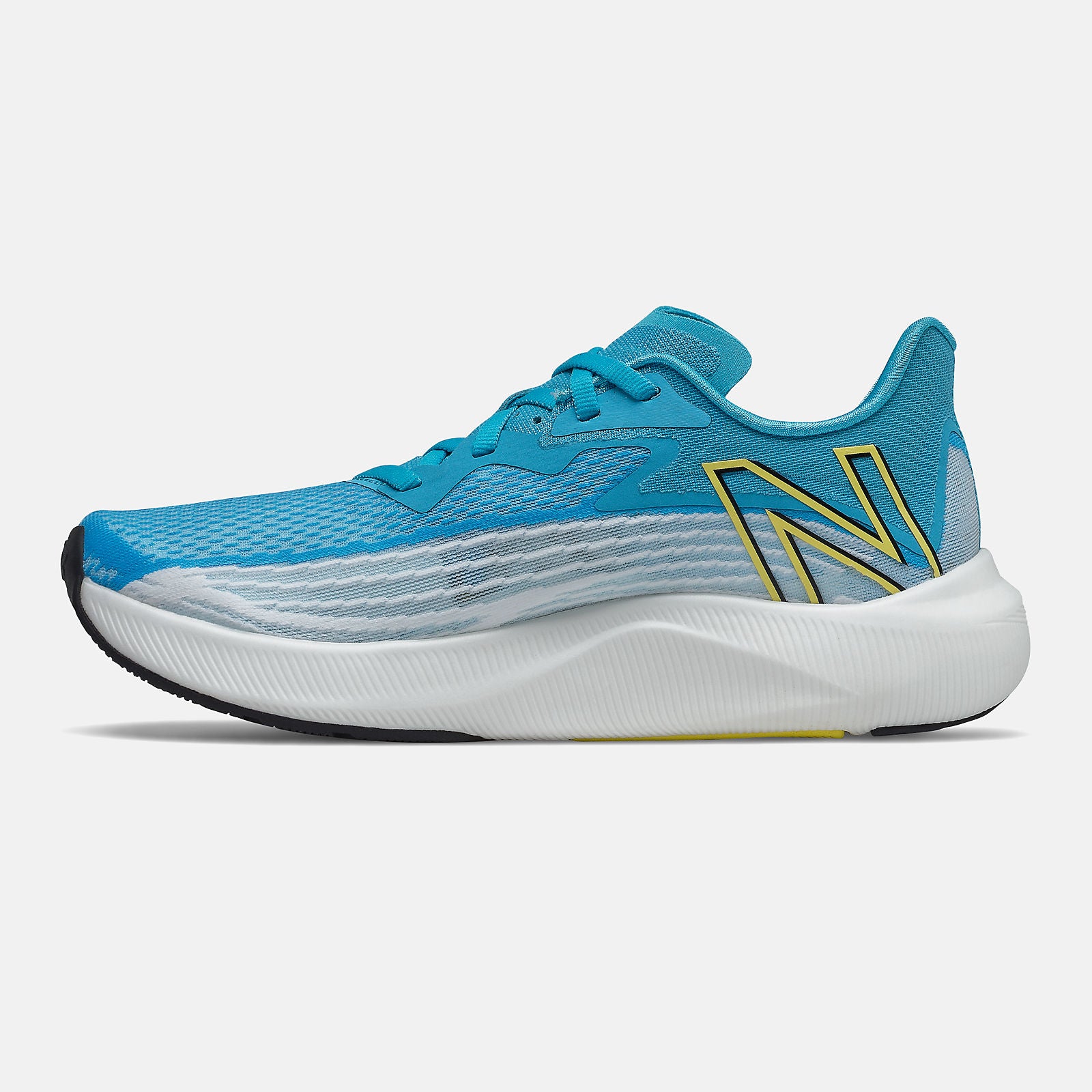 FuelCell Rebel v2 / New Balance Women
