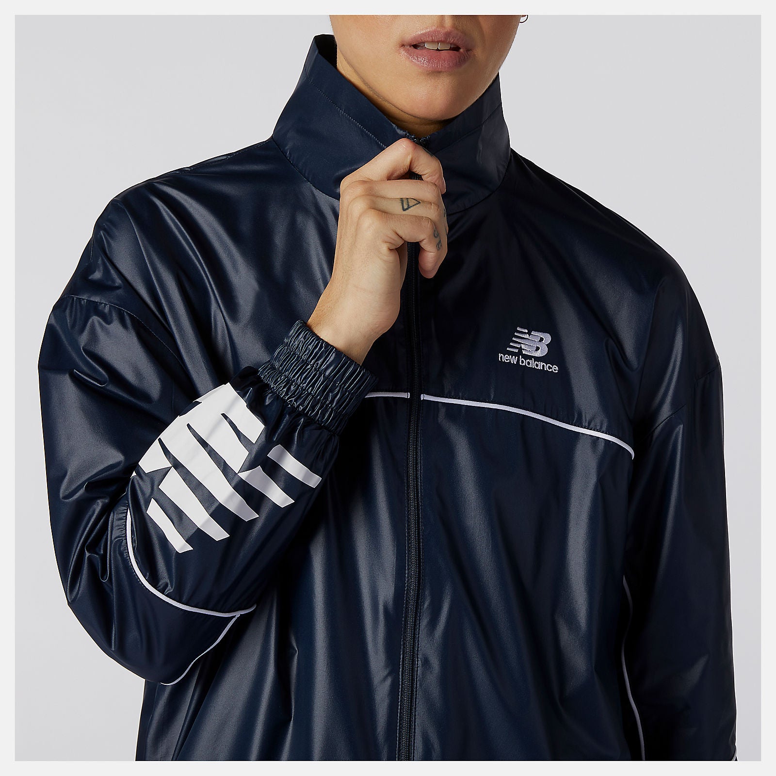 NB Athletics Windbreaker / New Balance Women