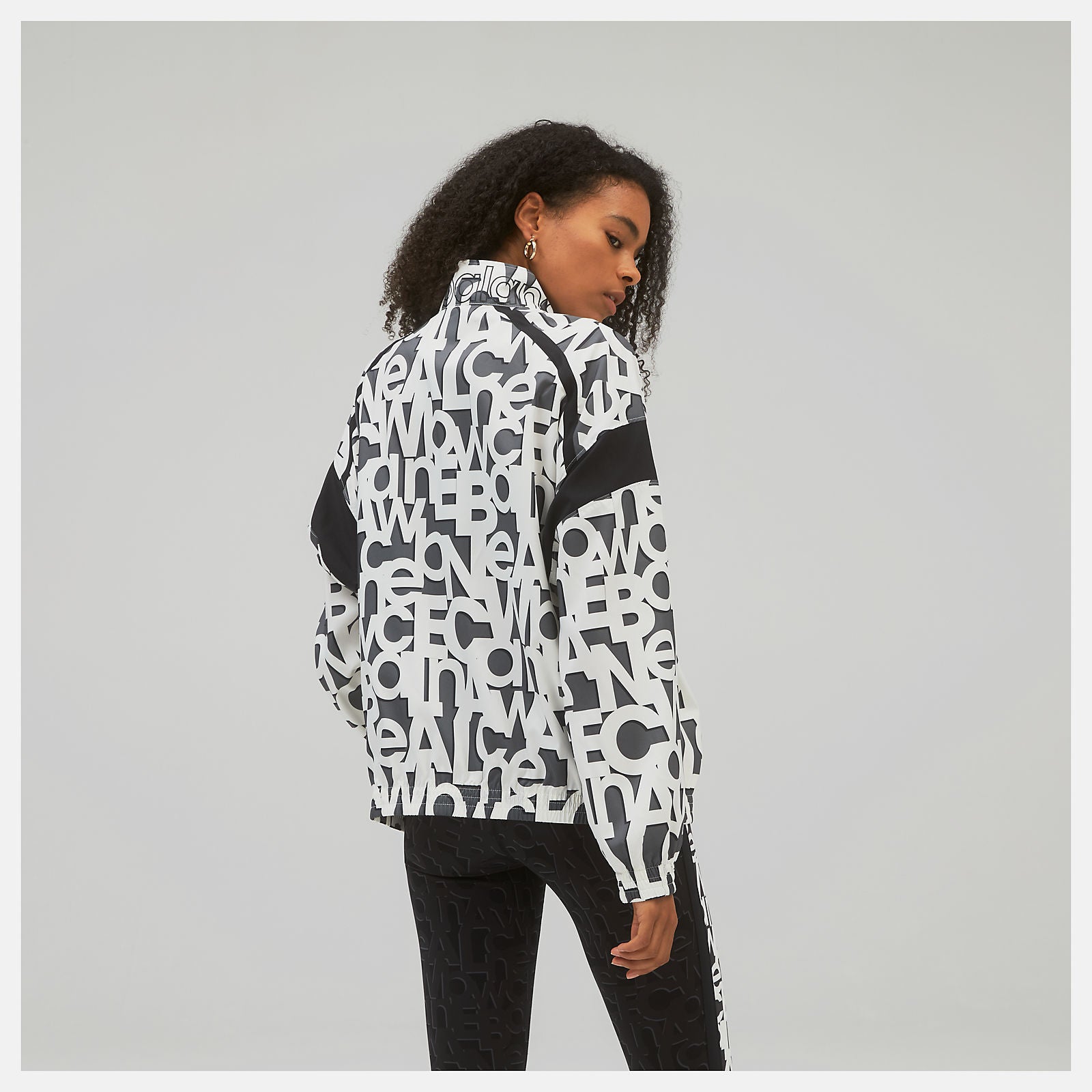 Relentless Printed Woven Jacket / New Balance Women
