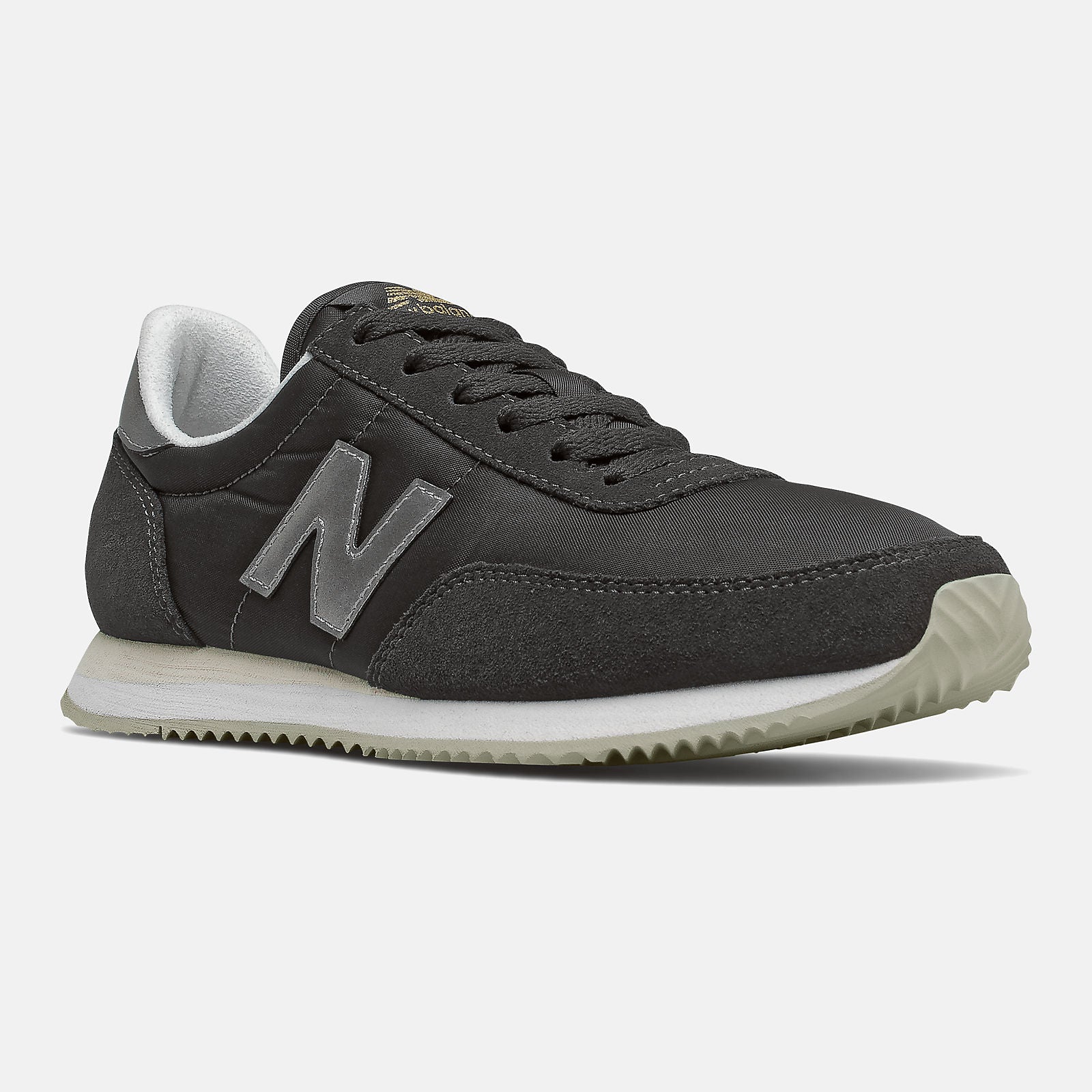 720 / New Balance Women