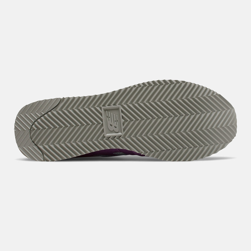 720 / New Balance Women