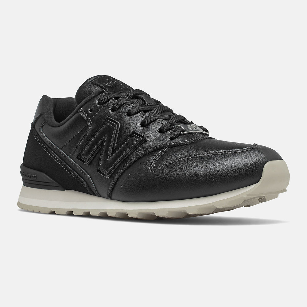 996 / New Balance Women