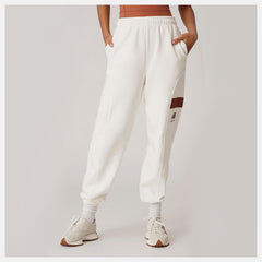 Bandier Fleece Jogger / New Balance Women
