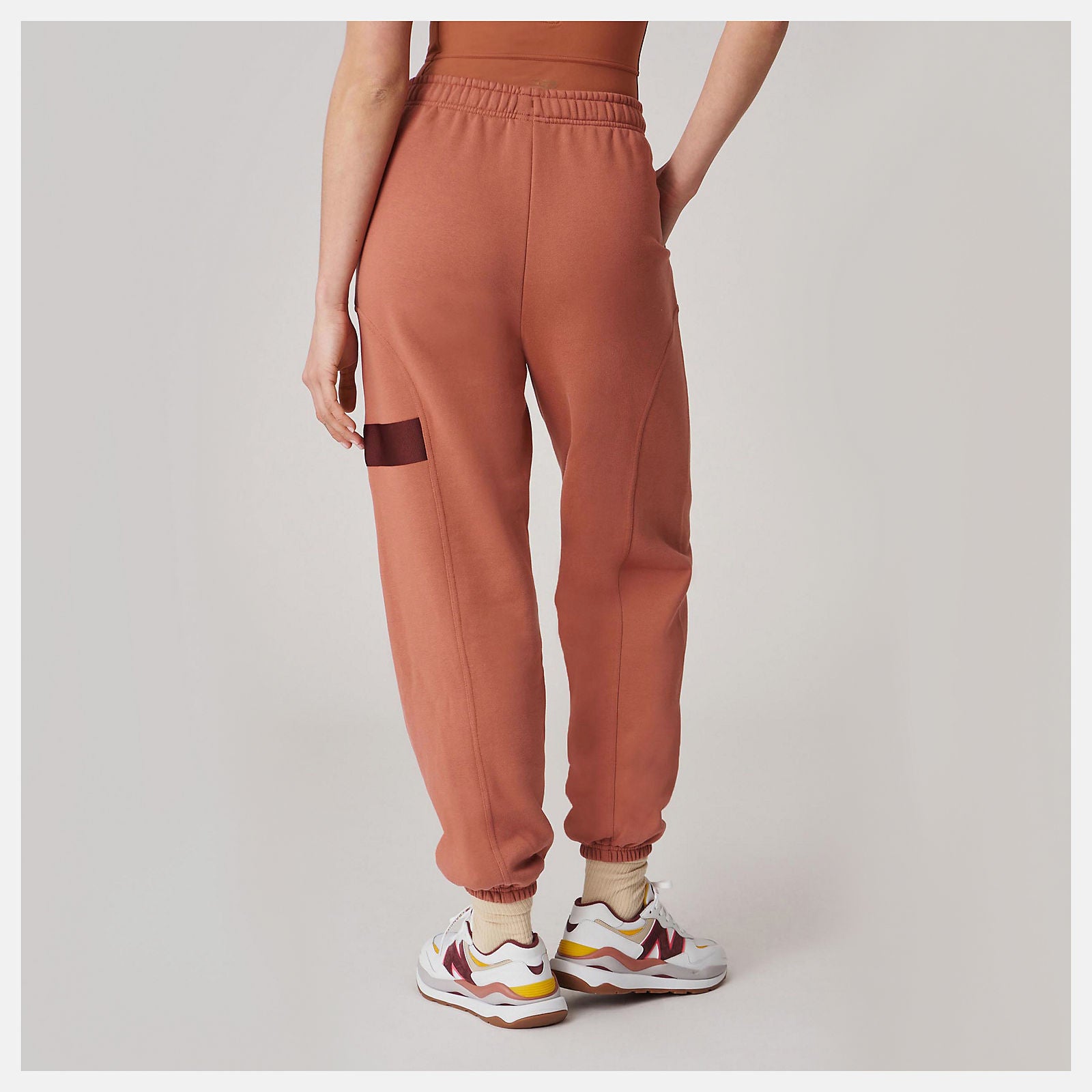 Bandier Fleece Jogger / New Balance Women