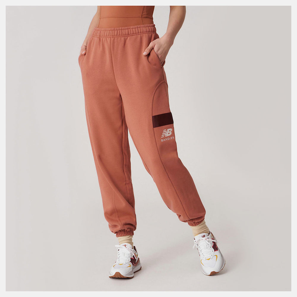 Bandier Fleece Jogger / New Balance Women