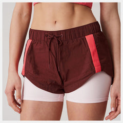 Bandier Woven tech Short / New Balance Women